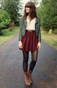Maroon high-waisted skirts are also versatile . Wear a green jacket for more color and boots to make your legs appear longer. 
